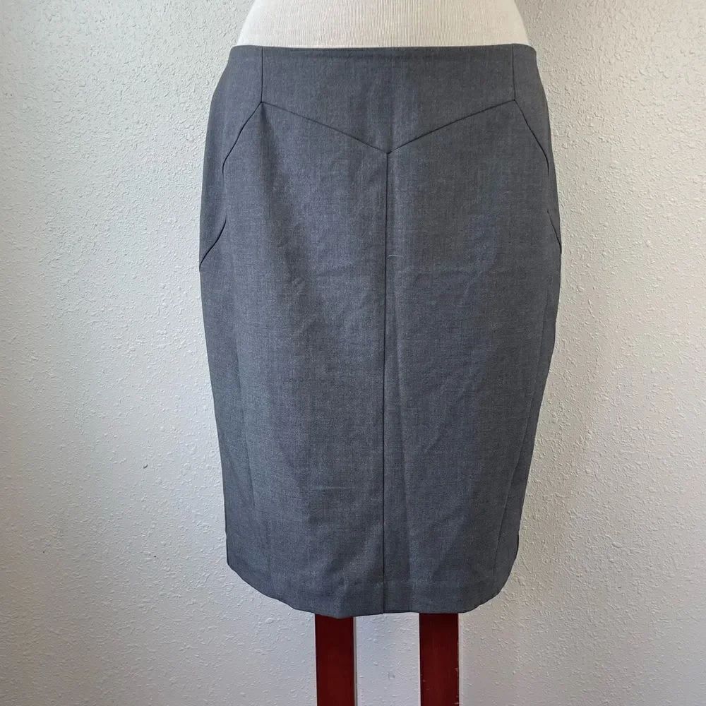 Worthington Gray Midi Skirt Size 10 EUC